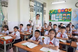 Giáo viên cả nước gấp rút tập huấn, sẵn sàng triển khai bộ sách giáo khoa thống nhất