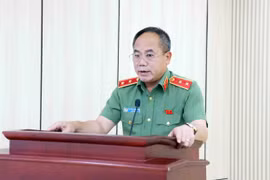 Trung tướng Nguyễn Thanh Tùng, Giám đốc Công an TP Hà Nội phát biểu tại buổi lễ. (Ảnh: Trung Kiên/TTXVN)