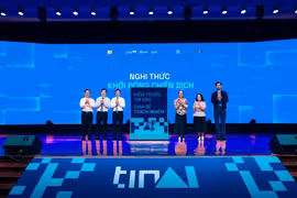Nghi thức khởi động Chiến dịch TinAI? và ra mắt bản tin "Thật - Giả, kiểm chứng" do Cục An ninh mạng và phòng, chống tội phạm sử dụng công nghệ cao (A05), Bộ Công an phát động. (Ảnh: PV/Vietnam+)
