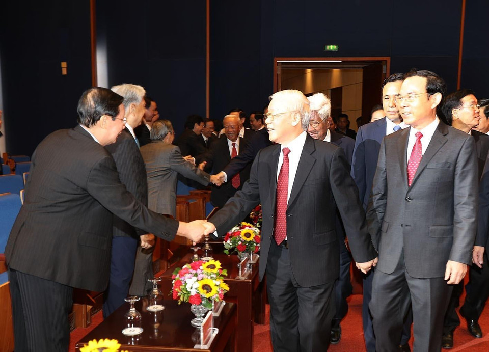 Tổng Bí thư, Chủ tịch nước Nguyễn Phú Trọng, Thủ tướng Nguyễn Xuân Phúc và các đồng chí lãnh đạo, nguyên lãnh đạo Đảng, Nhà nước dự Lễ kỷ niệm. (Ảnh: Trí Dũng/TTXVN)