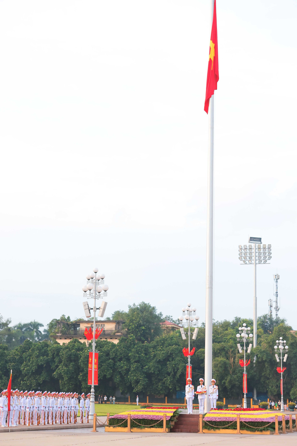 Lễ thượng cờ mừng 79 năm Ngày Quốc khánh tại Quảng trường Ba Đình lịch sử. (Ảnh: Hoàng Hiếu/TTXVN)