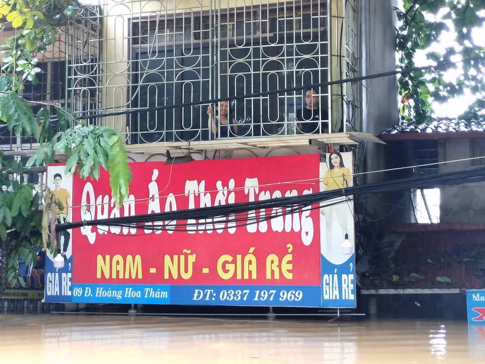 Thành phố Yên Bái chìm trong biển nước, sáng ngày 10/9. (Ảnh: Tuấn Anh/TTXVN)