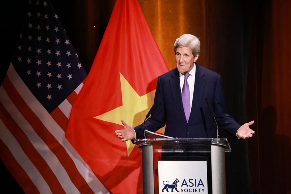 Đặc phái viên của Tổng thống Hoa Kỳ về biến đổi khí hậu John Kerry phát biểu. (Ảnh: Lâm Khánh/TTXVN)
