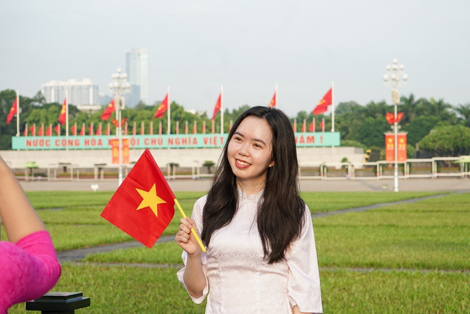 Lưu lại kỷ niệm 79 năm Quốc khánh. (Ảnh: Khánh Hòa/TTXVN)