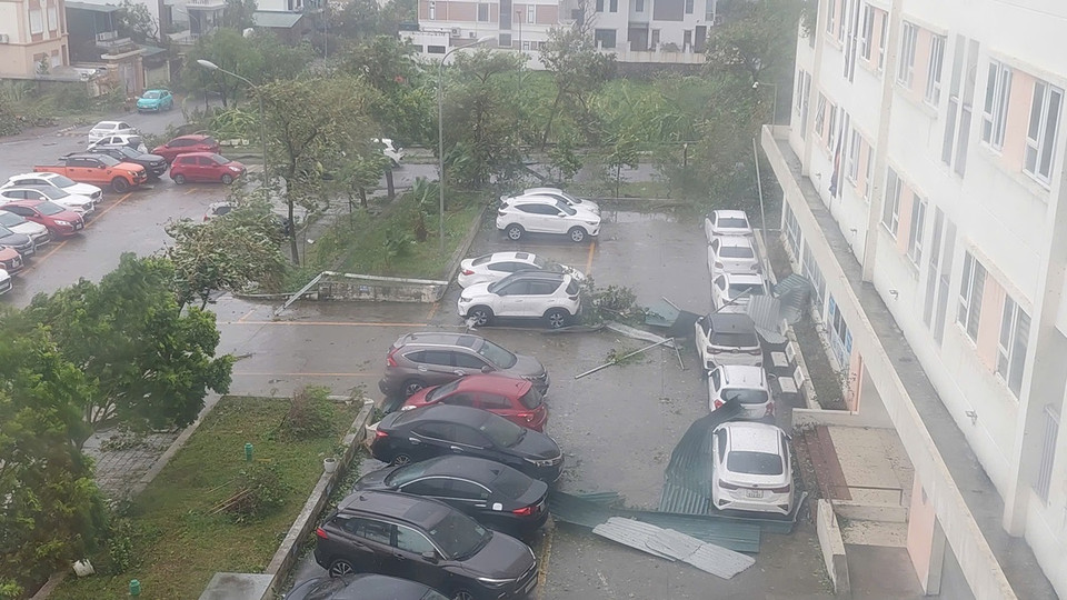 Thành phố Hạ Long, Quảng Ninh đang có mưa lớn. (Ảnh: Thanh Vân/TTXVN)