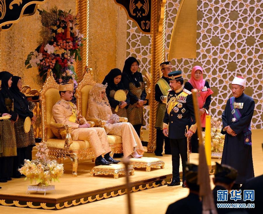 Con trai Quốc vương Brunei đã kết hôn với một nghi lễ vô cùng hoành tráng tại tòa lâu đài Istana Nural Iman của hoàng gia ở thủ đô Bandar Seri Begawan. (Nguồn: xinhua)