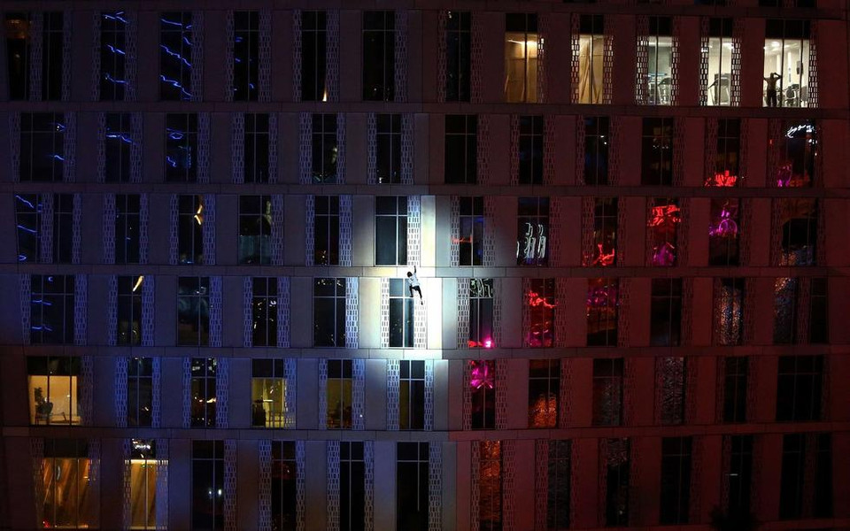 Robert được gọi là Spideman của Pháp. (Nguồn: QQ)