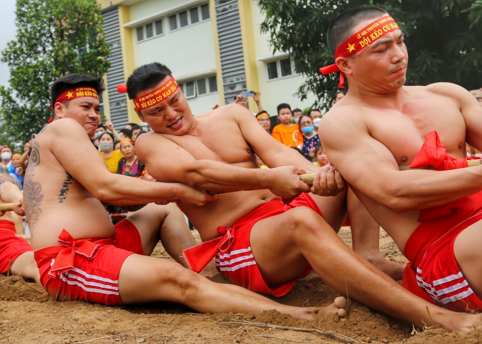 Trước khi thi đấu, các thanh niên phải chăm chỉ rèn luyện thể dục, thể thao để tăng thể lực và sức bền. (Ảnh: Tuấn Đức/TTXVN)