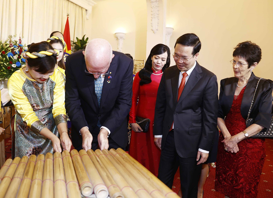 Chủ tịch nước Võ Văn Thưởng và Phu nhân tổ chức tiệc chiêu đãi chào mừng Toàn quyền Australia David Hurley và Phu nhân thăm cấp Nhà nước Việt Nam. (Ảnh: Thống Nhất/TTXVN)