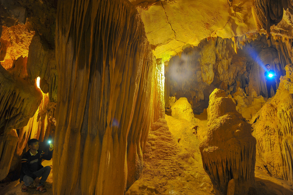 Động Vái Giời là điểm tham quan thu hút du khách. (Ảnh: Minh Đức/TTXVN)