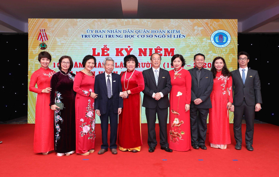 Ban giám hiệu nhà trường qua các thời kỳ (Ảnh: Thanh Tùng/TTXVN)