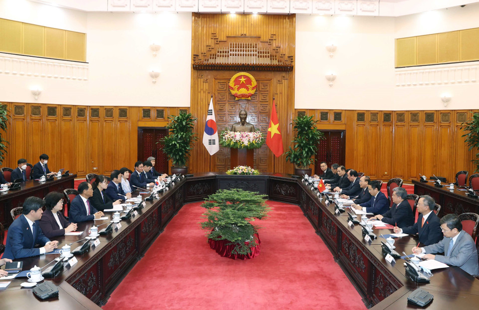 Thủ tướng Nguyễn Xuân Phúc tiếp Chủ tịch Quốc hội Hàn Quốc Park Byeong-Seug. (Ảnh: Thống Nhất/TTXVN)