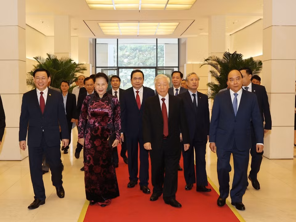 Tổng Bí thư, Chủ tịch nước Nguyễn Phú Trọng cùng các đồng chí lãnh đạo Đảng, Nhà nước tới tham dự buổi lễ. (Ảnh: Trí Dũng/TTXVN)