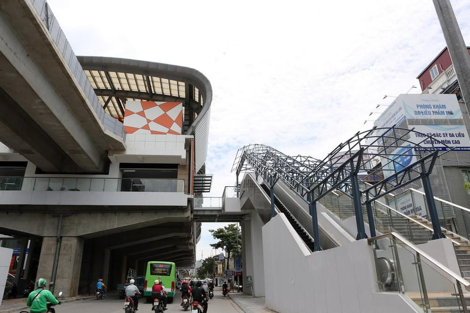 Đường sắt đô thị Cát Linh-Hà Đông có chiều dài toàn tuyến trên cao là 13,5km với 12 nhà ga. (Ảnh: Thành Đạt/TTXVN)