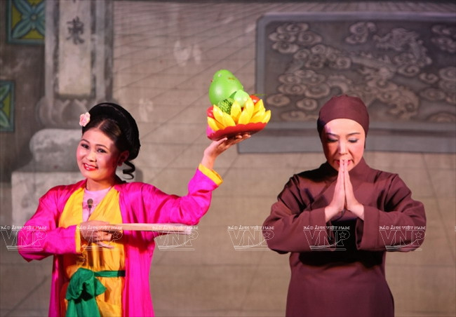 Trích đoạn chèo Thị Mầu lên chùa trong chương trình “Long Thành diễn xướng.” (Nguồn: Báo ảnh Việt Nam)