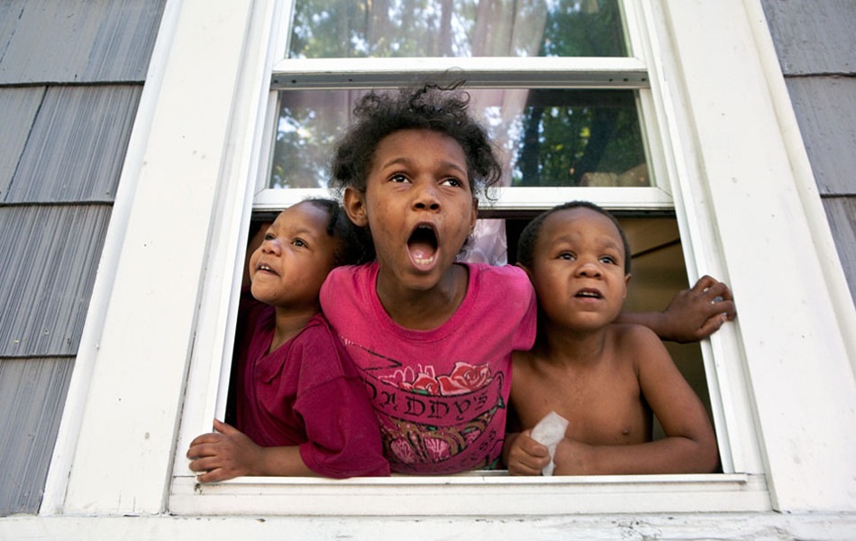 Ba đứa con chung của Jennifer và Tompy. (Nguồn: ifeng.com)