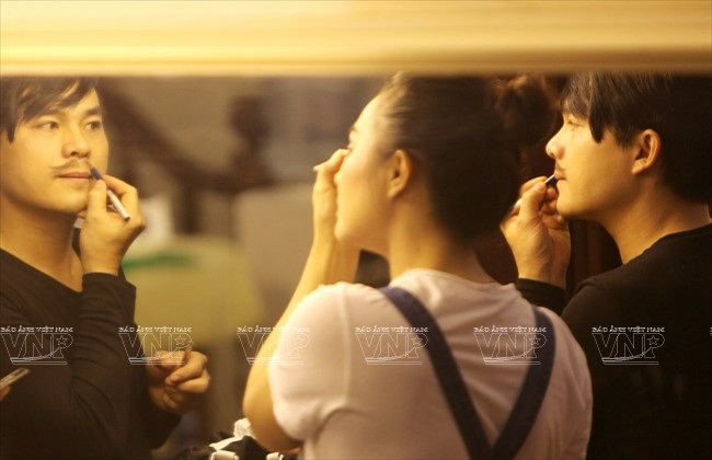 Các nghệ sỹ sẽ hóa trang cho thật giống các nhân vật trong những tích chèo cổ. (Nguồn: Báo ảnh Việt Nam)