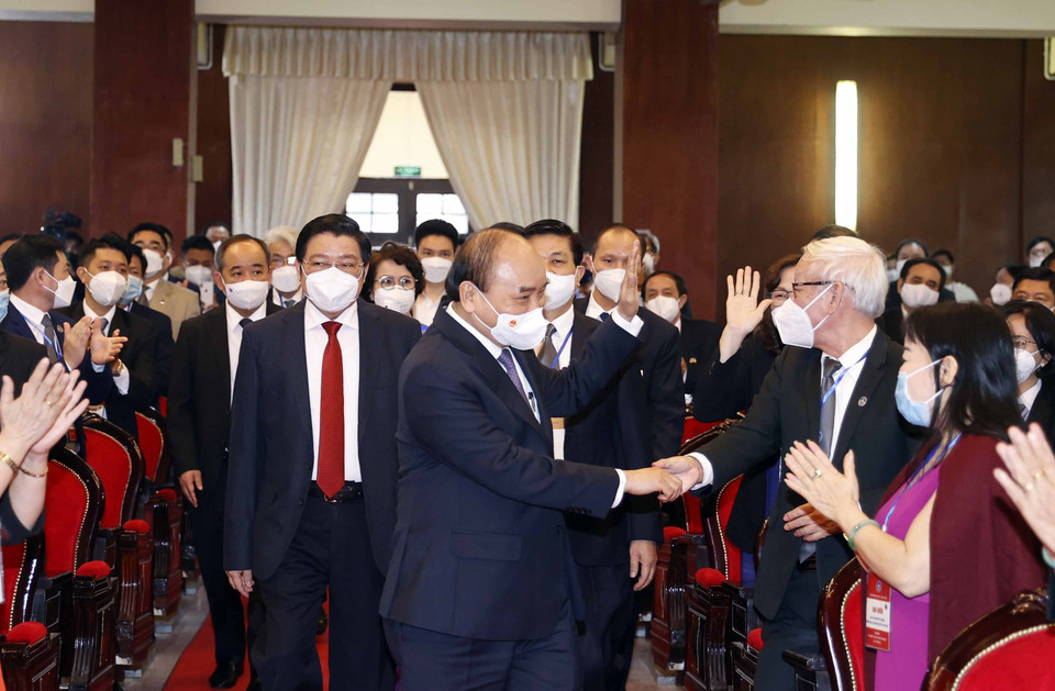 Sáng 26/12, tại Hà Nội, Chủ tịch nước Nguyễn Xuân Phúc đến dự và phát biểu tại Đại hội đại biểu Luật sư toàn quốc lần thứ 3. (Ảnh: Thống Nhất/TTXVN)