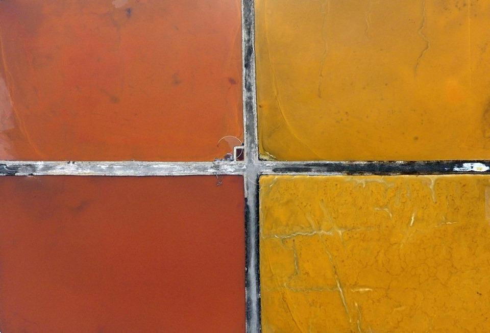 Hình ảnh chụp bằng máy bay không người lái cảnh hồ muối ở thành phố Vận Thành, tỉnh Sơn Tây, phía Bắc Trung Quốc. (Nguồn: Xinhua)