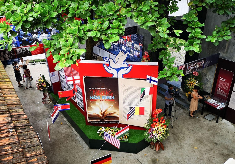 Không gian trưng bày chuyên đề Nhật ký hòa bình. (Ảnh: Thanh Tùng/TTXVN)