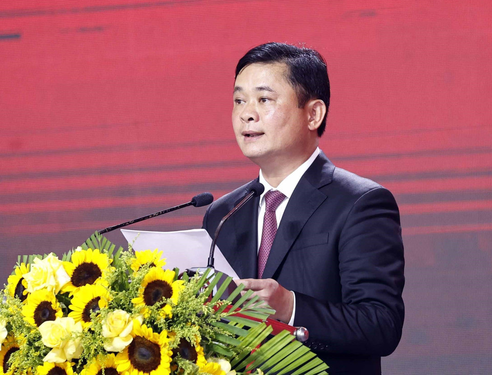 Đồng chí Thái Thanh Quý, Bí thư Tỉnh ủy Nghệ An đọc diễn văn tại Lễ kỷ niệm. (Ảnh: Thống Nhất/TTXVN)