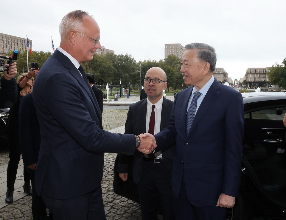 Trưa 6/10/2024, tại Tòa thị chính Thành phố Le Havre, Cộng hòa Pháp, Tổng Bí thư, Chủ tịch nước Tô Lâm gặp và làm việc với cựu Thủ tướng Pháp Edouard Philippe, Thị trưởng Thành phố Le Havre. (Ảnh: Trí Dũng/TTXVN)