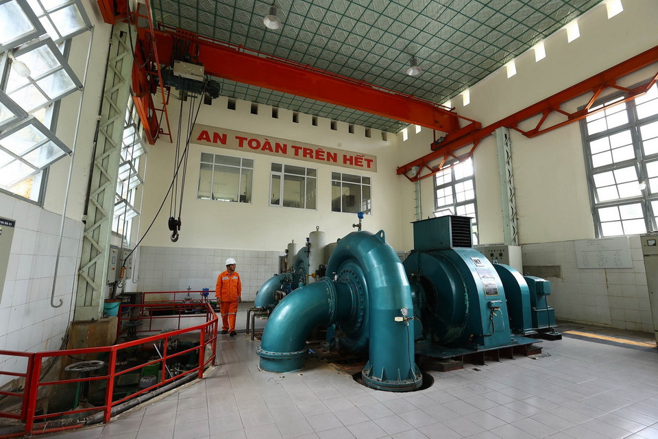 Năm 1960, để phục vụ cho việc xây dựng thủy điện Đa Nhim, nhà máy Ankroet đã được nâng công suất lên 3.100kW. Hiện, công suất của nhà máy là 4.400kW. (Ảnh: Huy Hùng/TTXVN)