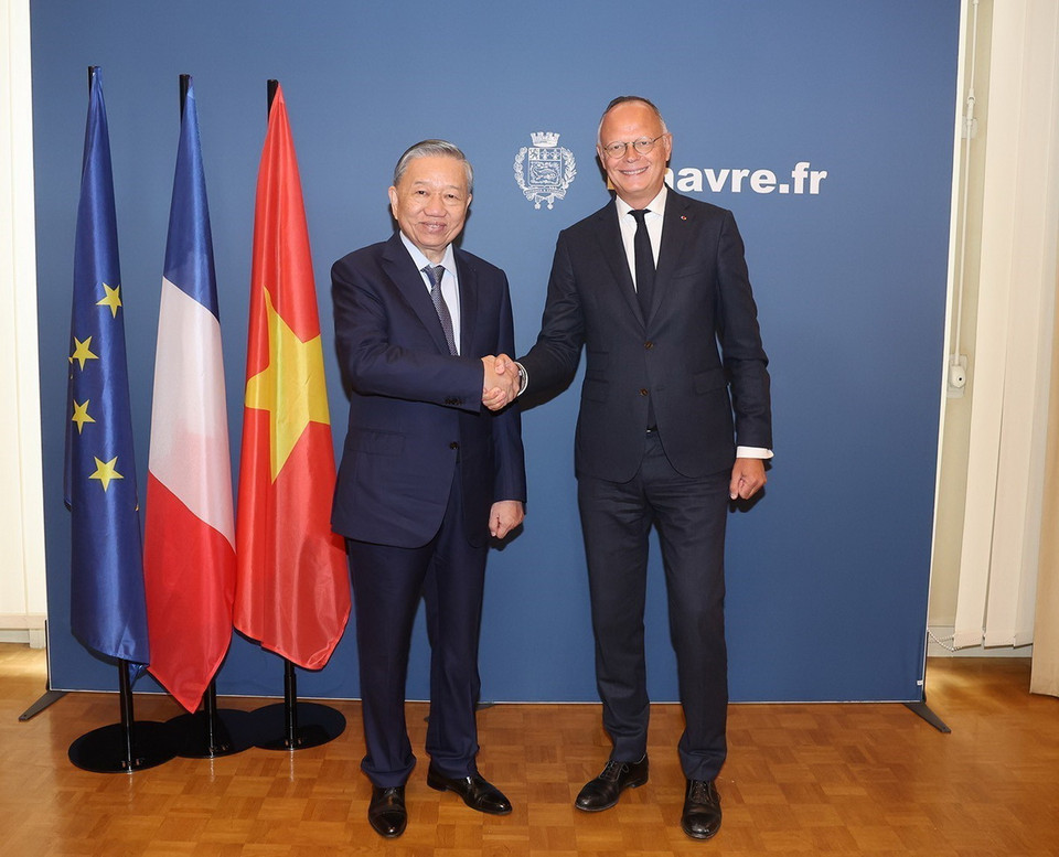 Cựu Thủ tướng Pháp Edouard Philippe, Thị trưởng thành phố Le Havre đón Tổng Bí thư, Chủ tịch nước Tô Lâm. (Ảnh: Trí Dũng/TTXVN)