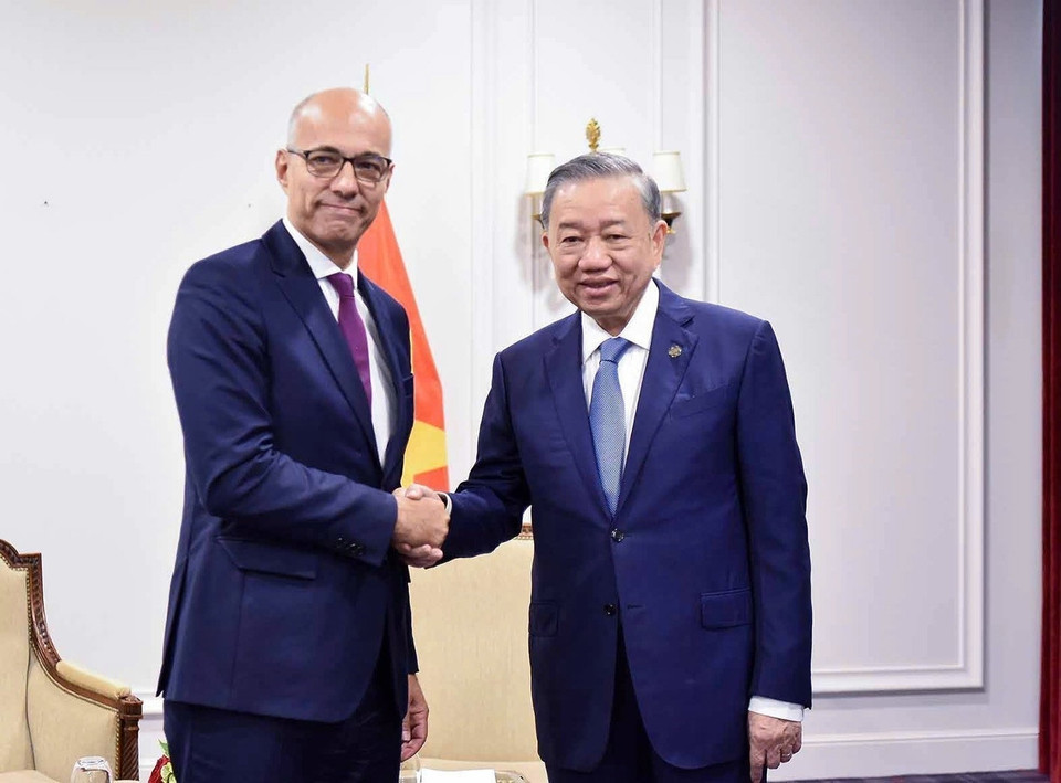 Tổng Bí thư, Chủ tịch nước Tô Lâm tiếp ông Philippe ERRERA, Giám đốc Tập đoàn về phát triển quốc tế và Chính phủ cùng các thành viên của Tập đoàn Safran. (Ảnh: Trí Dũng/TTXVN)