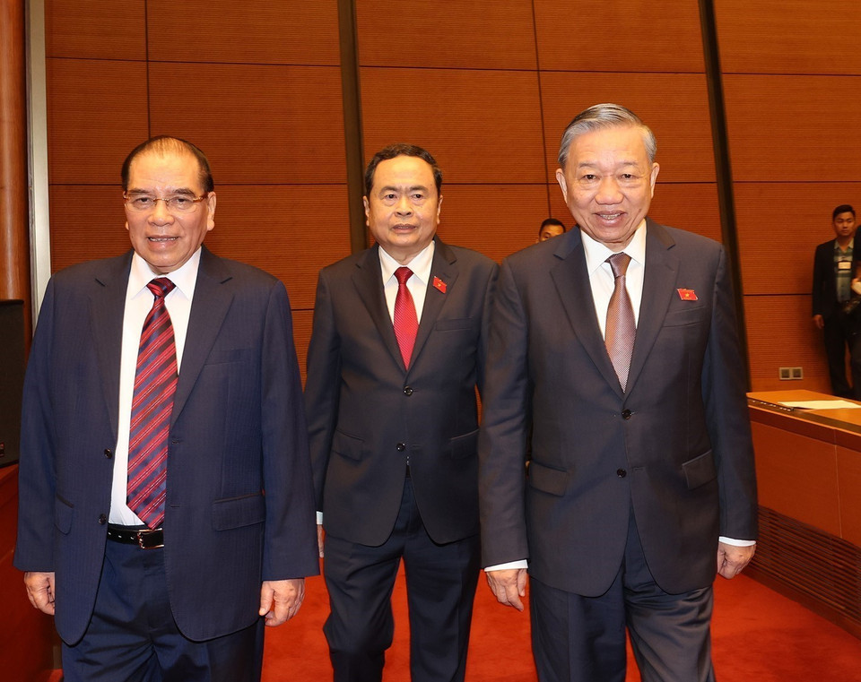 Tổng Bí thư, Chủ tịch nước Tô Lâm cùng các đồng chí lãnh đạo và nguyên lãnh đạo Đảng, Nhà nước đến dự Kỳ họp thứ 8, Quốc hội khóa XV. (Ảnh: Trí Dũng/TTXVN)