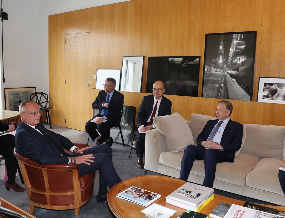 Tổng Bí thư, Chủ tịch nước Tô Lâm gặp và làm việc với cựu Thủ tướng Pháp Edouard Philippe, Thị trưởng thành phố Le Havre. (Ảnh: Trí Dũng/TTXVN)