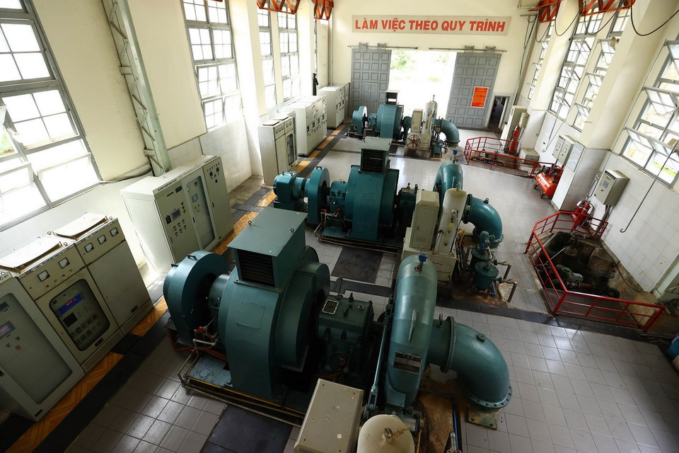 Nhà máy sau khi hiện đại hóa gồm 3 tổ máy, tổng công suất 4.400kW. (Ảnh: Huy Hùng/TTXVN)