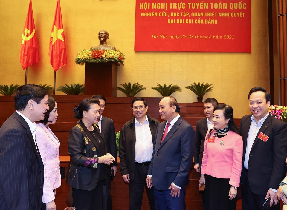 Thủ tướng Nguyễn Xuân Phúc, Chủ tịch Quốc hội Nguyễn Thị Kim Ngân và các đại biểu. (Ảnh: Thống Nhất/TTXVN)