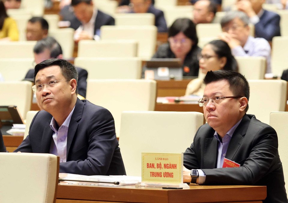 Các đại biểu dự Hội nghị tại điểm cầu chính - Phòng họp Diên Hồng, Nhà Quốc hội (Hà Nội), sáng 28/3/2021. (Ảnh: Phương Hoa/TTXVN)