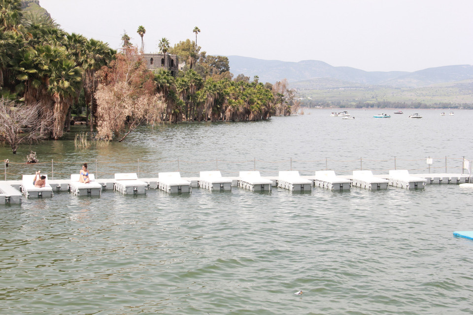 Một góc Hồ Galilee ở Israel. Đây là một địa điểm nghỉ dưỡng nổi tiếng ở Israel. (Ảnh: Cao Văn Ứng/TTXVN)