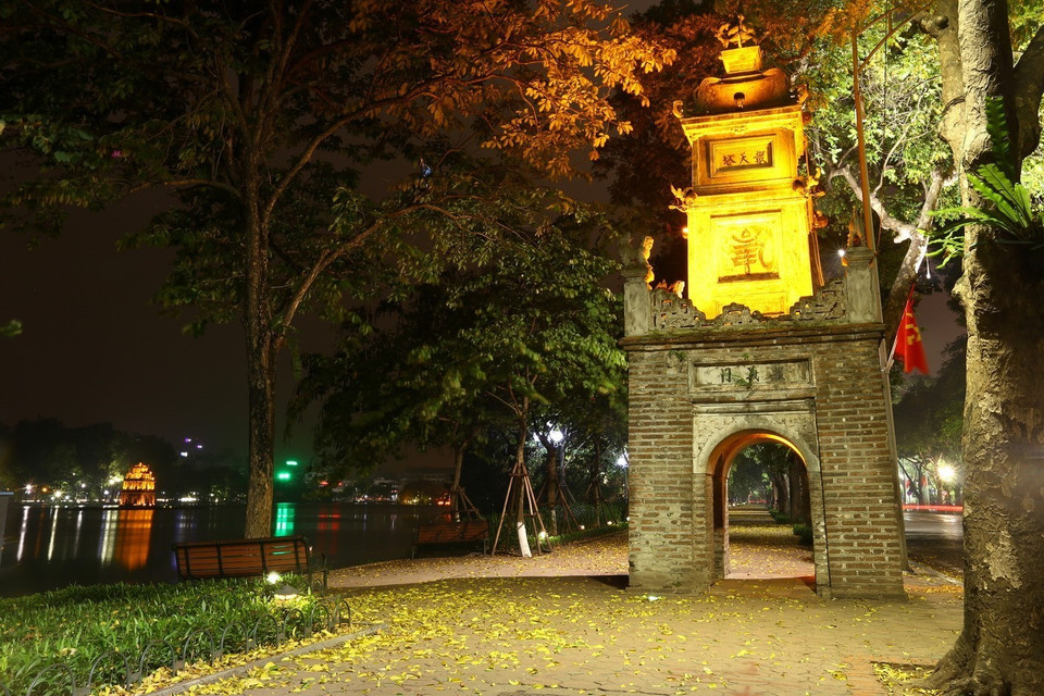 Tháp Hòa Phong trên phố Đinh Tiên Hoàng. (Ảnh: Minh Quyết/TTXVN)