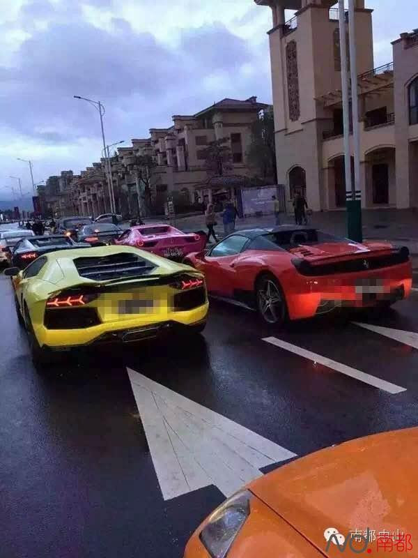 Dàn siêu xe rước dâu