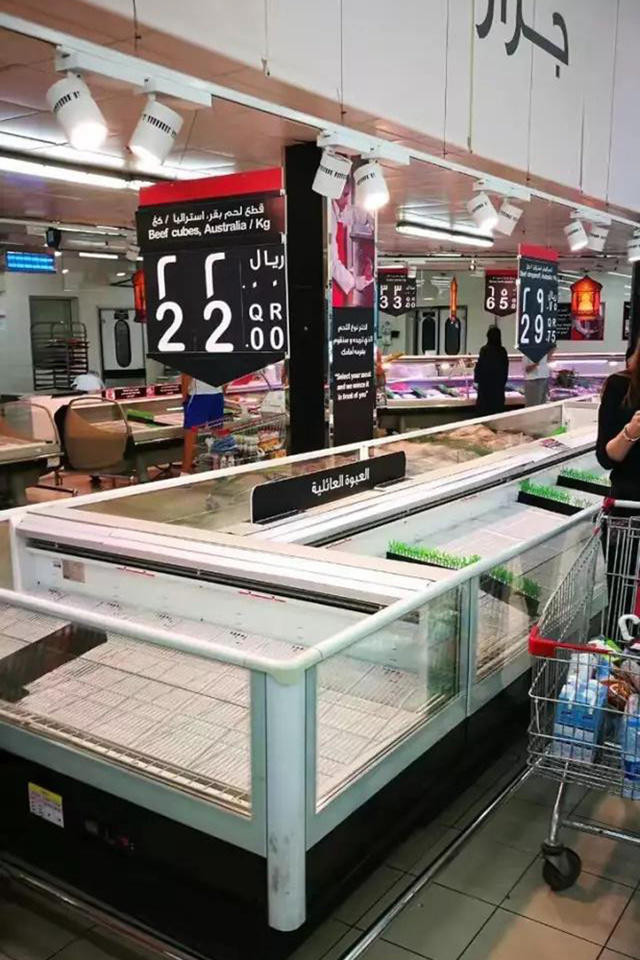 Các gian hàng đã trống rỗng.