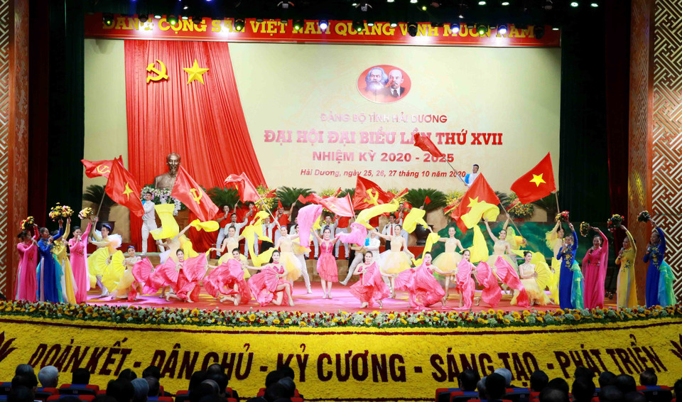 Chương trình nghệ thuật chào mừng Đại hội. (Ảnh: Phương Hoa/TTXVN)