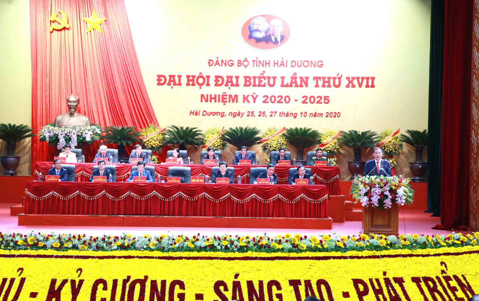Ông Nguyễn Mạnh Hiển, Ủy viên Trung ương Đảng, Bí thư Tỉnh ủy Hải Dương phát biểu khai mạc Đại hội. (Ảnh: Phương Hoa/TTXVN)