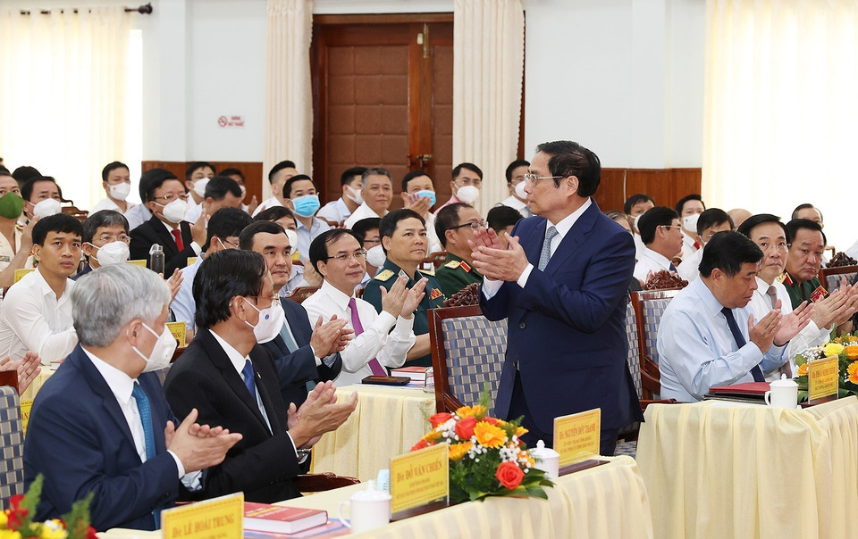 Sáng 16/4, tại thành phố Phan Rang-Tháp Chàm, Thủ tướng Phạm Minh Chính dự Lễ kỷ niệm 30 năm Ngày tái lập tỉnh (01/4/1992-01/4/2022); 47 năm Ngày giải phóng Ninh Thuận (16/4/1975-16/4/2022) và giải phóng miền Nam, thống nhất đất nước (30/4/1975-30/4/2022). (Ảnh: Dương Giang/TTXVN)