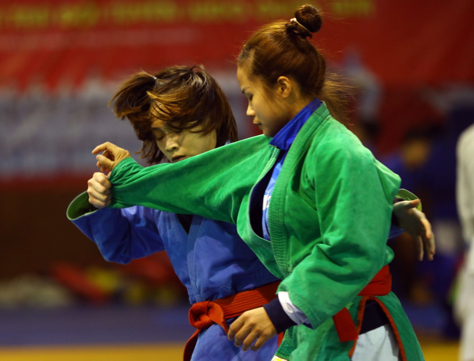 Vận động viên đội tuyển Judo tập luyện. (Ảnh: Huy Hùng/TTXVN)