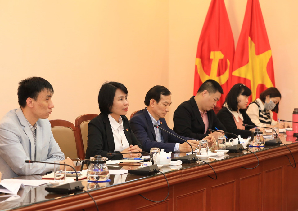 Đoàn đại biểu Tiểu ban Thông tin-Truyền thông SEA Games 31 làm việc với TTXVN. (Ảnh: Hoàng Hiếu/TTXVN)