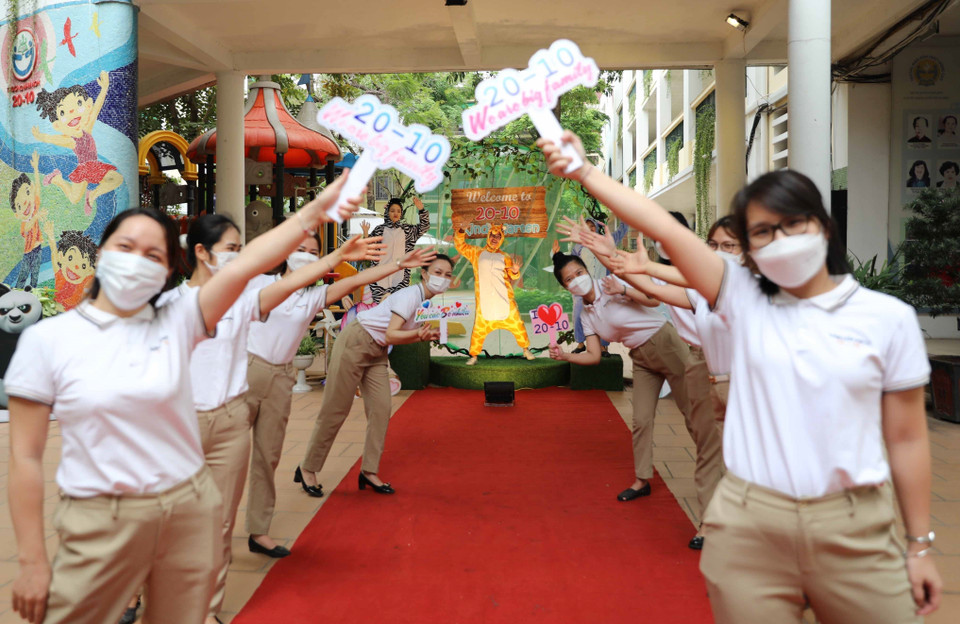 Trường Mầm non chất lượng cao 20/10, quận Hoàn Kiếm đã hoàn tất công tác chuẩn bị, sẵn sàng đón trẻ tới trường. (Ảnh: Thanh Tùng/TTXVN)