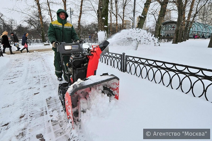 Nhiều chuyến tàu hỏa liên tỉnh, theo lịch trình phải cập bến tại Moskva cũng bị chậm trễ.