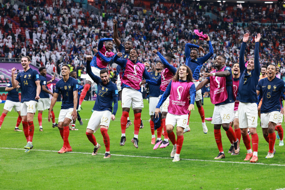 Đối thủ của tuyển Pháp tại bán kết sẽ là Maroc - đội bóng đã viết nên lịch sử ở World Cup 2022 sau khi đánh bại đội tuyển Bồ Đào Nha để lần đầu vào bán kết. (Ảnh: Hải An/Vietnam+)