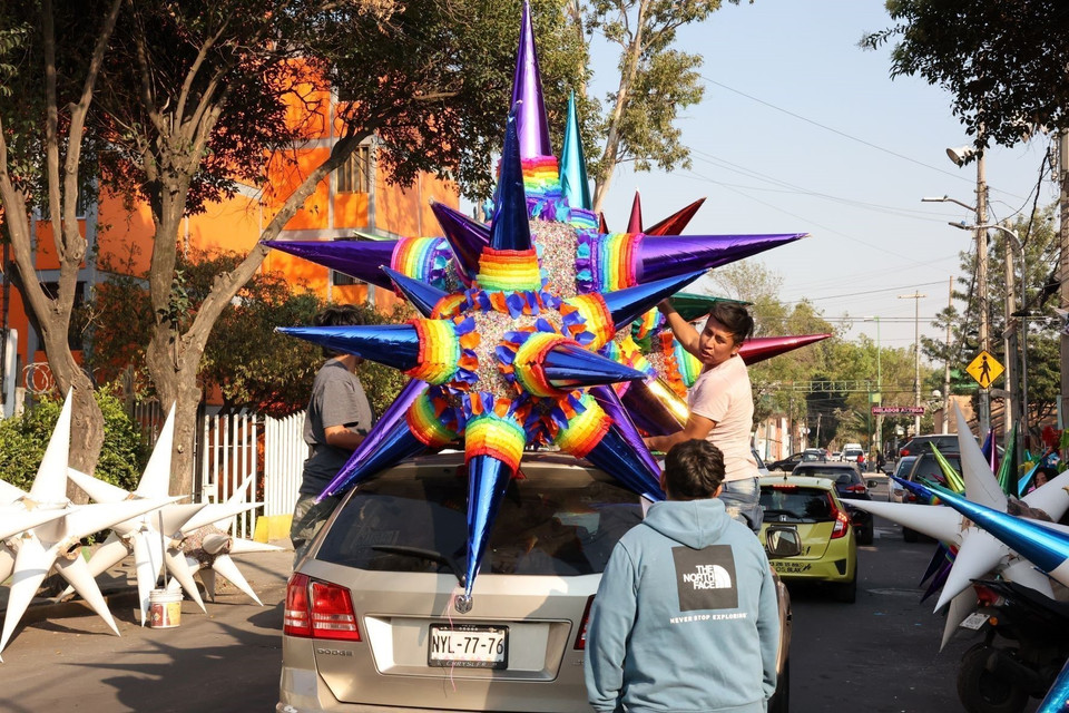 Ngoài bán cho người dân địa phương, pinatas còn được xuất khẩu sang các nước lân cận như Guatemala, Costa Rica, Jamaica và El Salvador. (Ảnh: Phi Hùng/TTXVN)