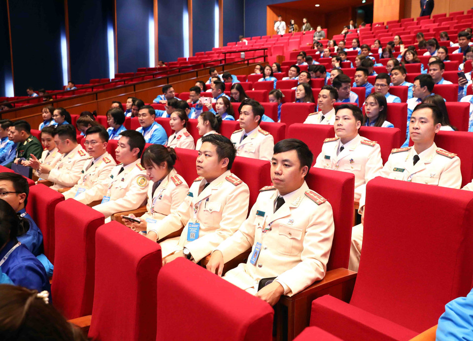 Đoàn đại biểu thanh niên Bộ Công an tham dự lễ khai mạc Đại hội Đoàn toàn quốc lần thứ XII. (Ảnh: Phạm Kiên/TTXVN)