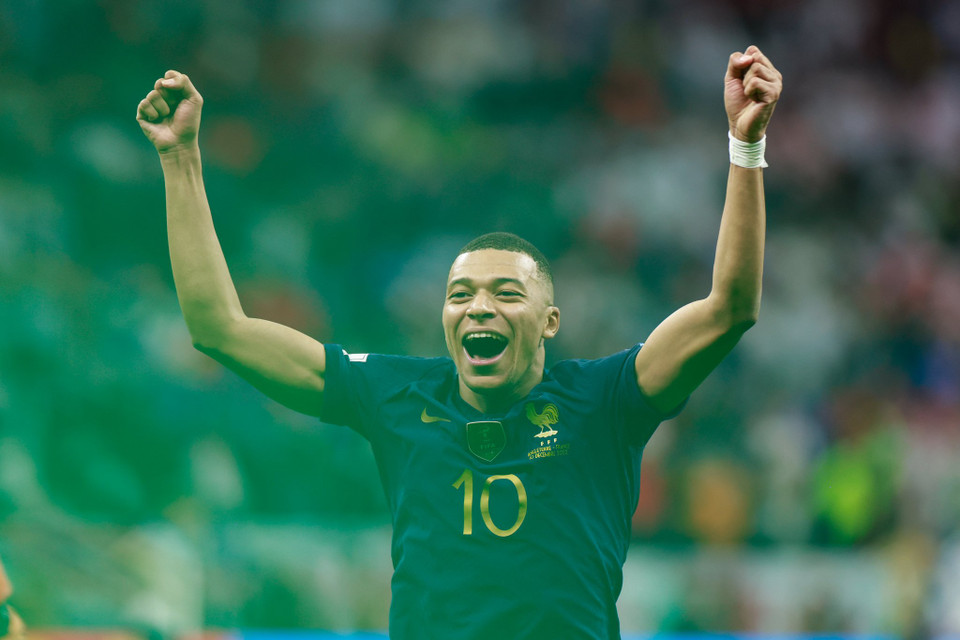 Nụ cười rạng rỡ của Mbappe khi Pháp tiến vào bán kết. (Ảnh: Hải An/Vietnam+)