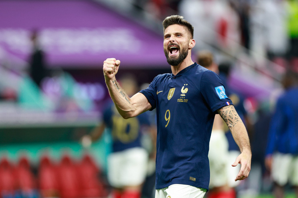 Nhưng lại là niềm vui của Giroud và đồng đội. (Ảnh: Hải An/Vietnam+)